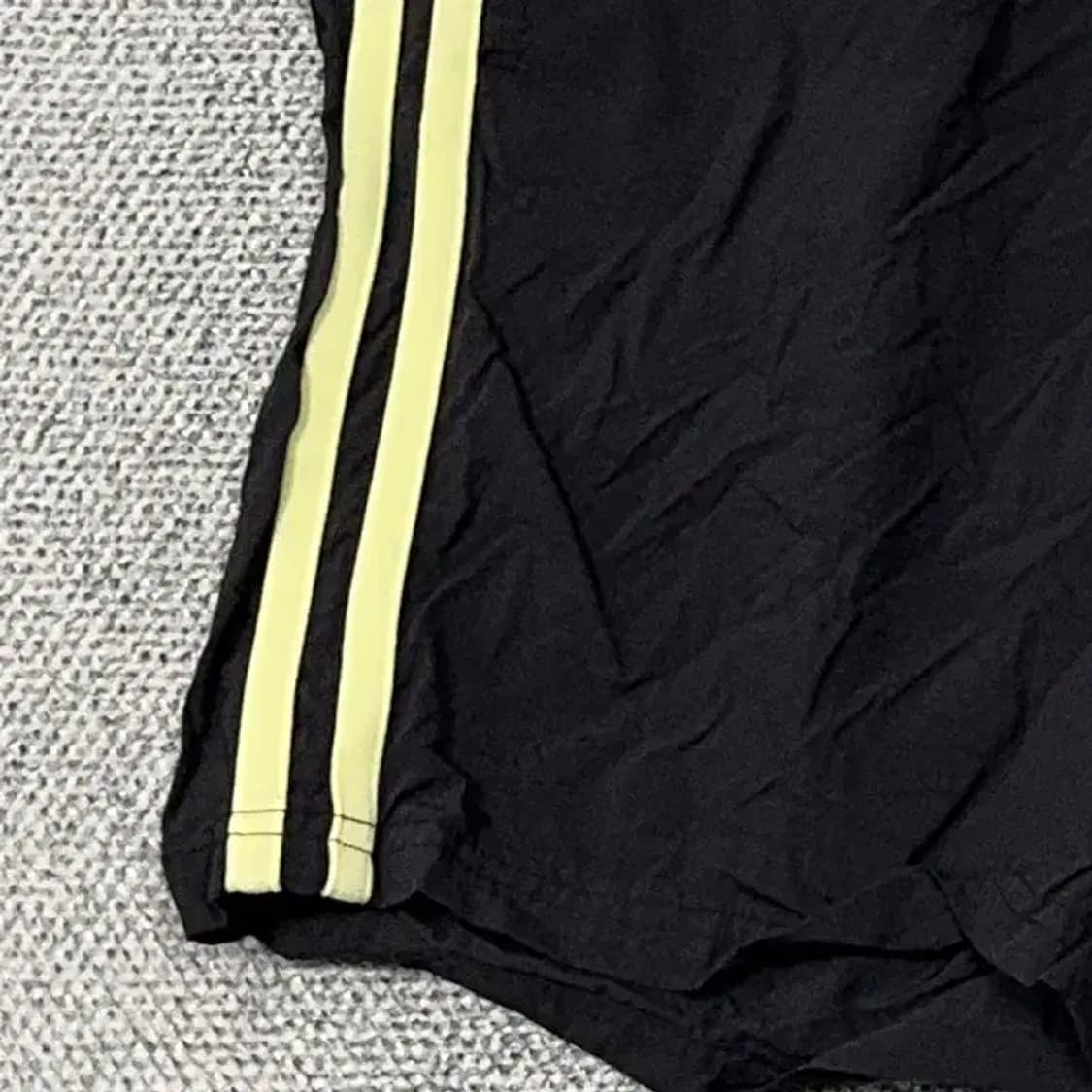 널디 블랙 로고 트랙 반바지 M 상품이미지3