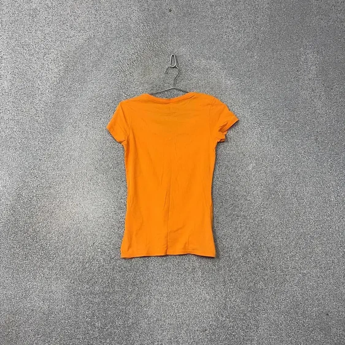 나이키 오렌지 로고 여성 브이넥 반팔티 S 상품이미지2