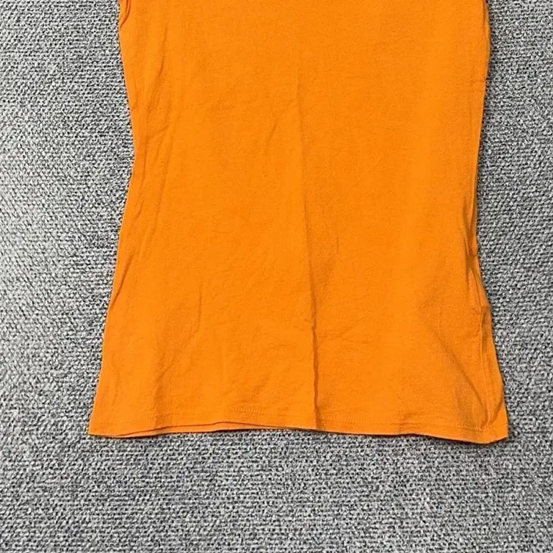 나이키 오렌지 로고 여성 브이넥 반팔티 S 상품이미지4