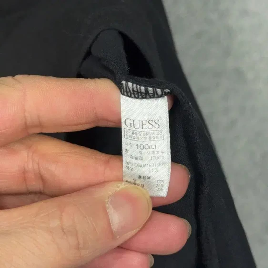 게스 심플 로고 블랙 반팔 티 100(L) 상품이미지3