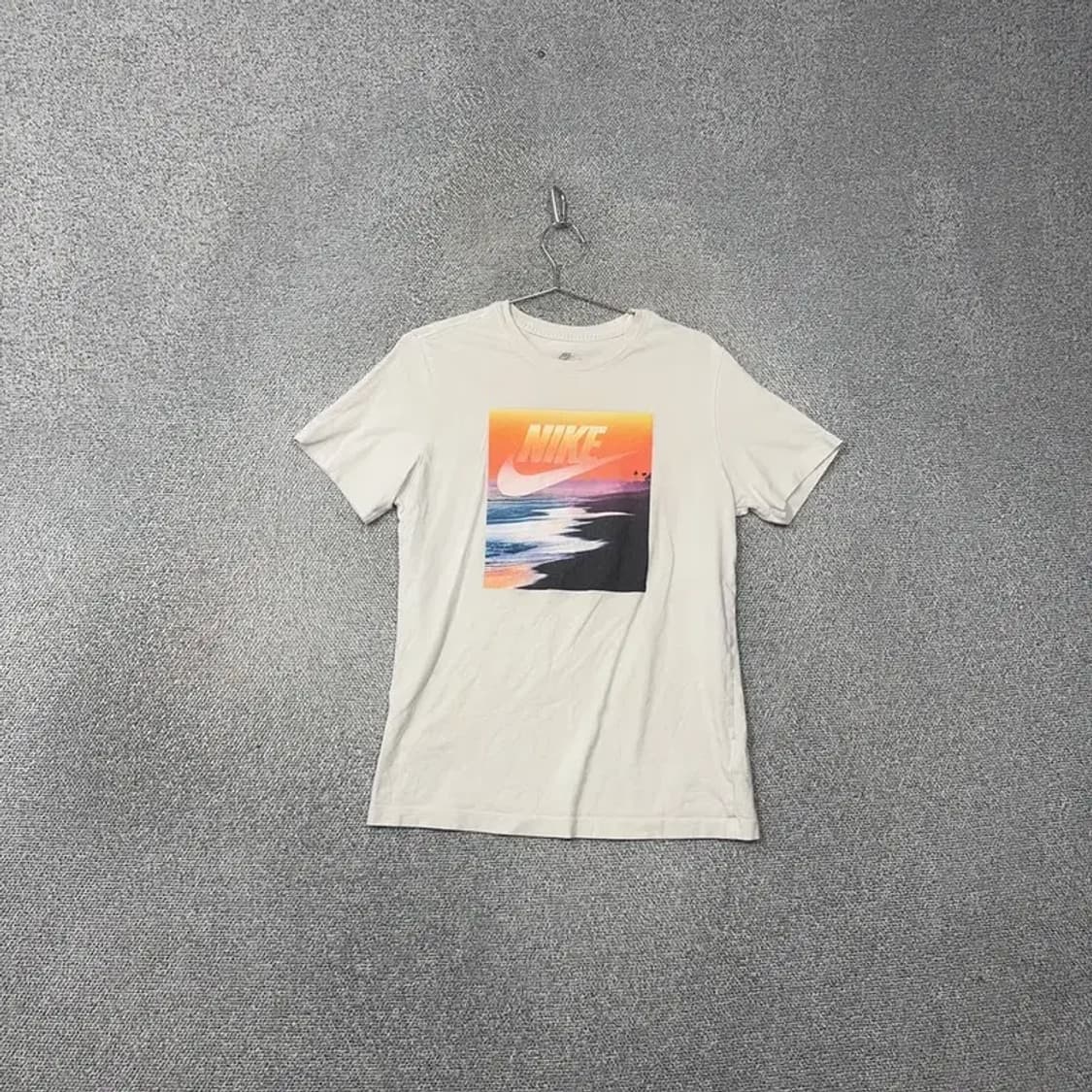 나이키 프린팅 빈티지 로고 반팔 티 L 상품이미지1