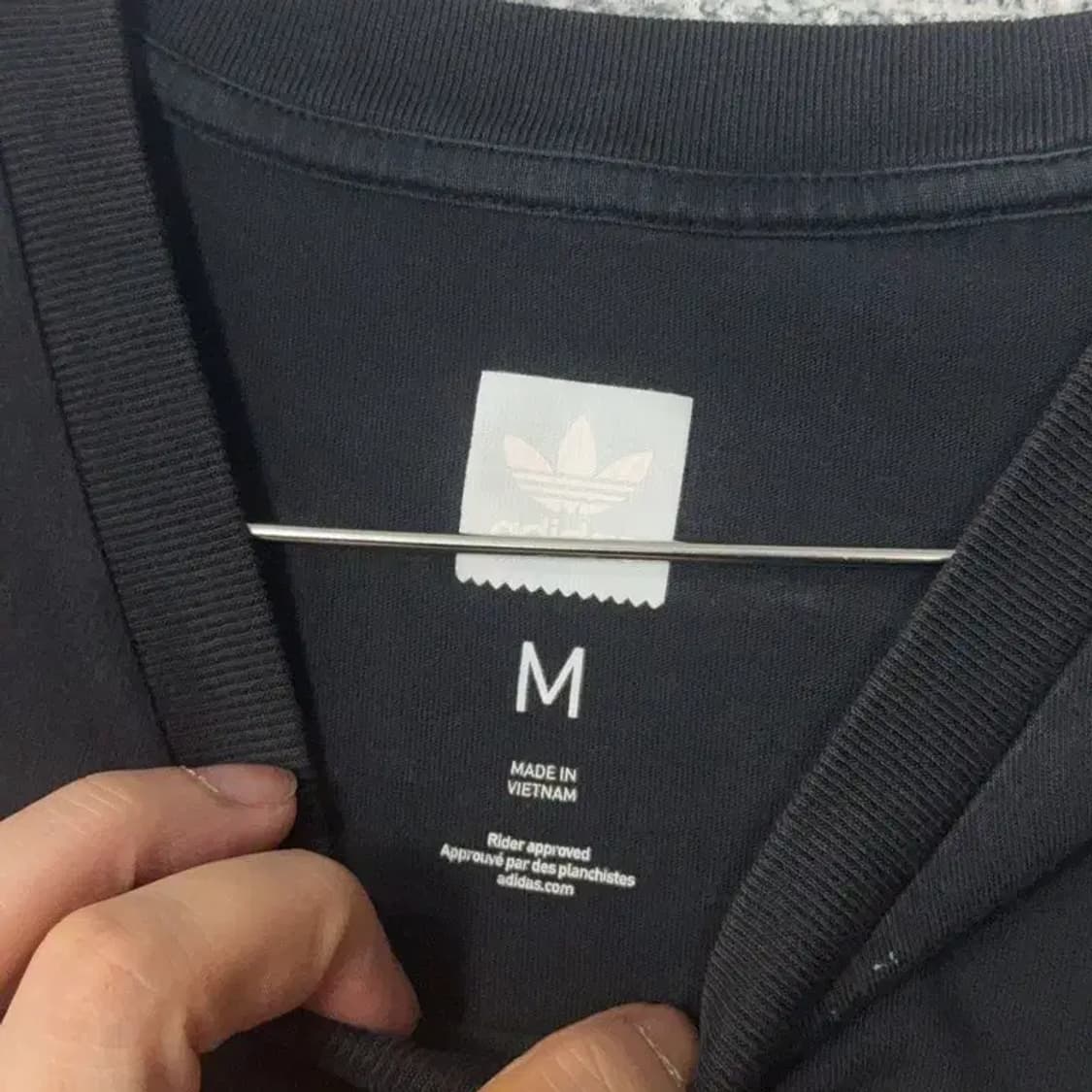 아디다스 프린팅 블랙 반팔티 M 상품이미지3