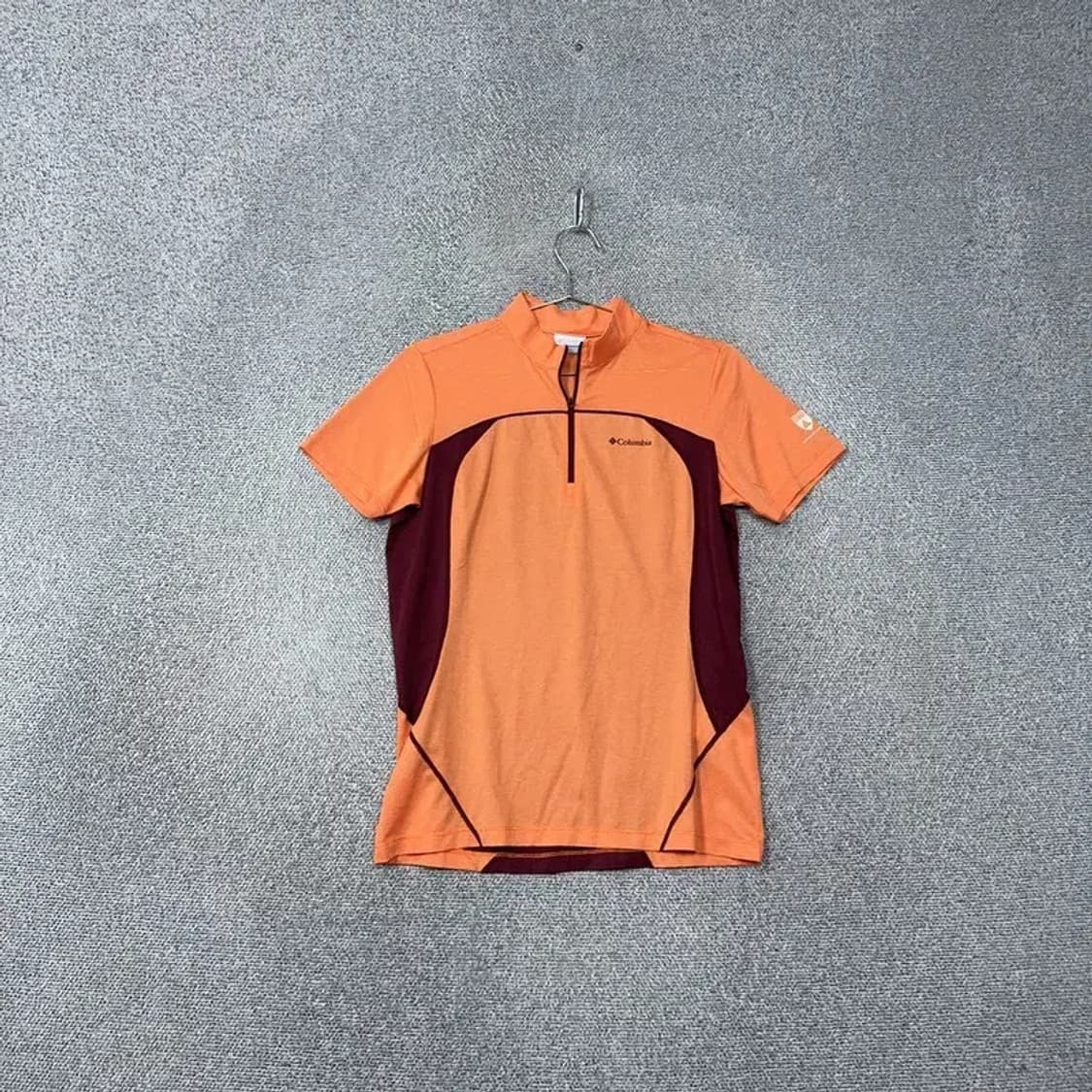 콜롬비아 로고 여성 등산 기능성 반집업 반팔티 L 상품이미지1