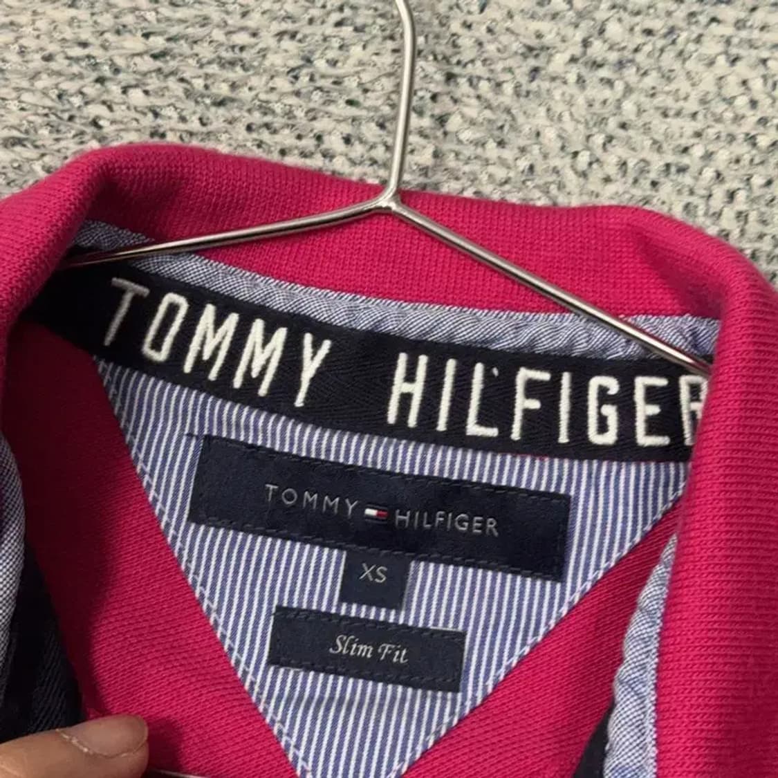 타미힐피거 핑크 자수 로고 반팔 카라티 XS 상품이미지5