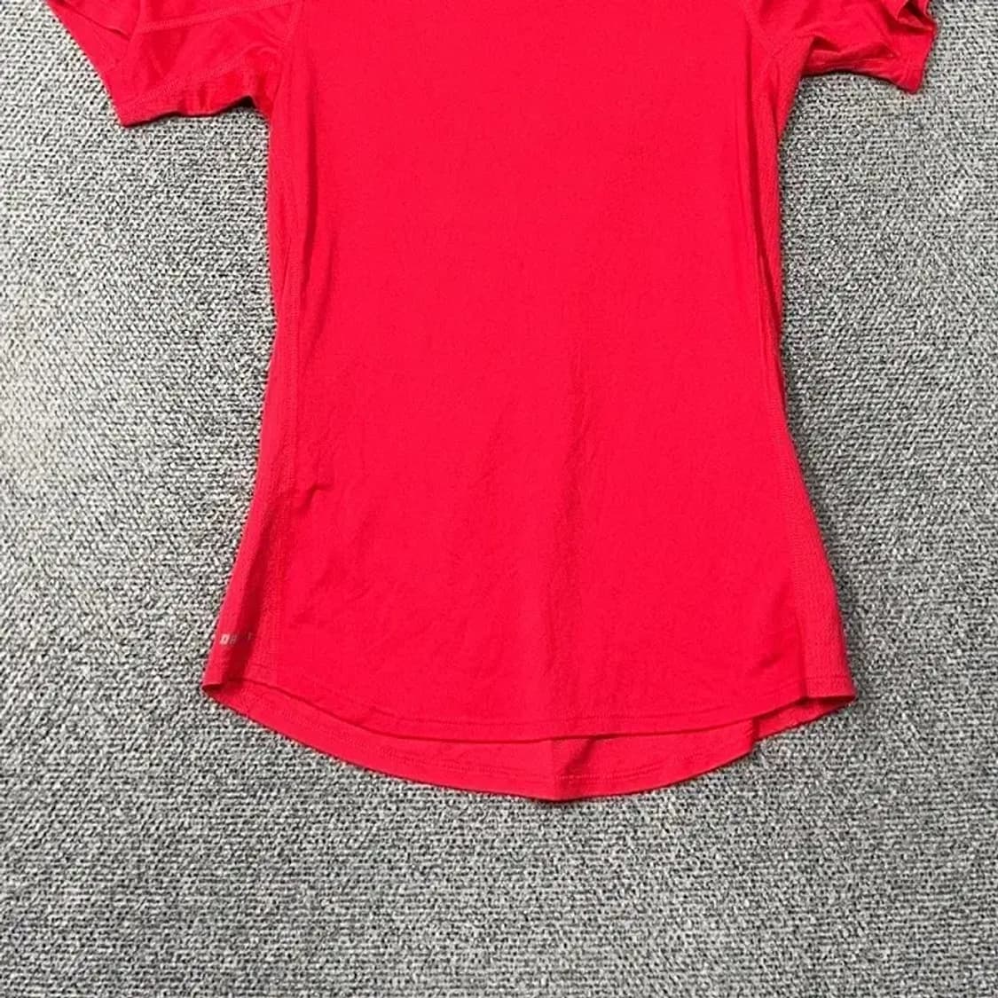 나이키 스우시 드라이핏 기능성 레드 반팔 티 M 상품이미지4