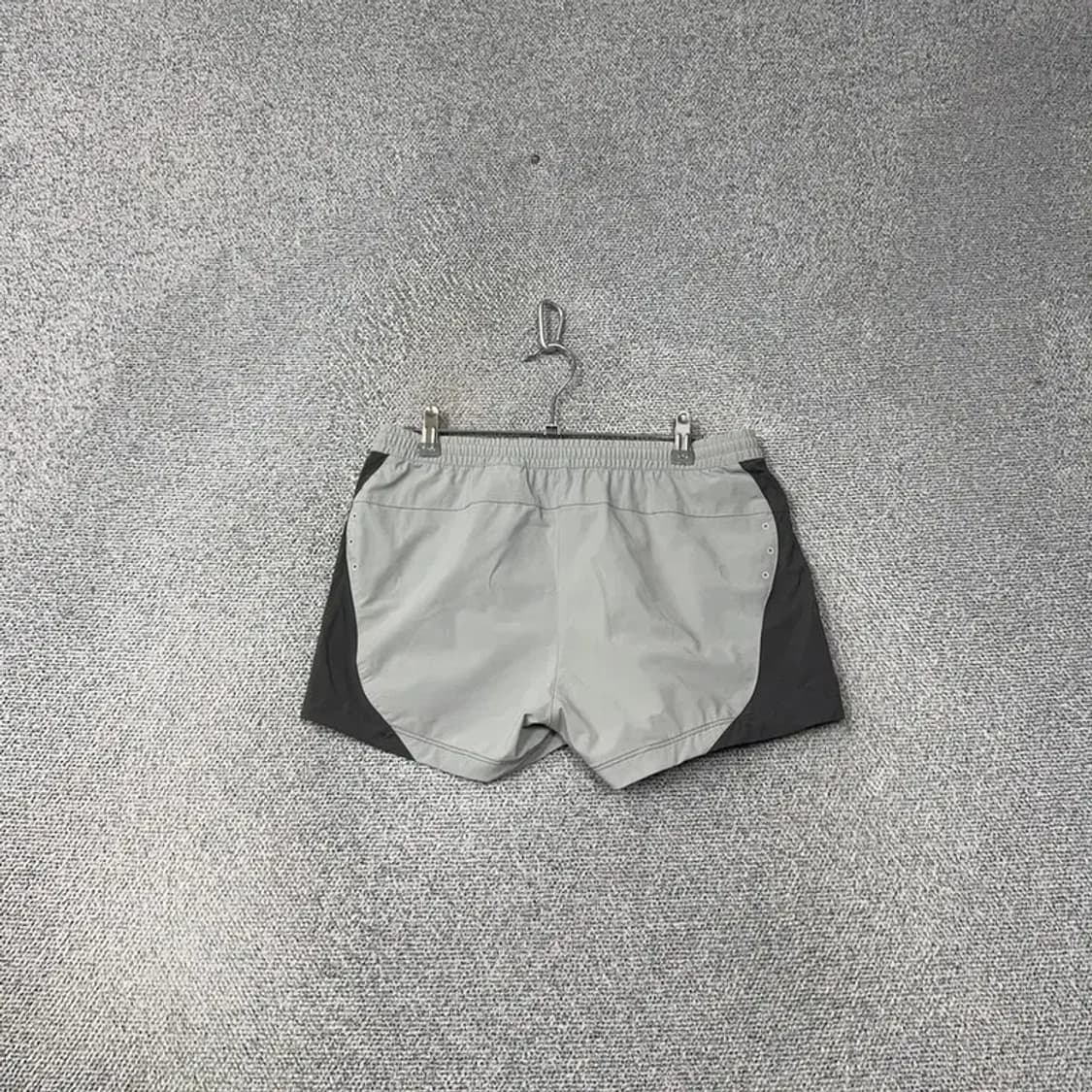 네파 라이트 그레이 로고 여성 기능성 숏 반바지 M 상품이미지2