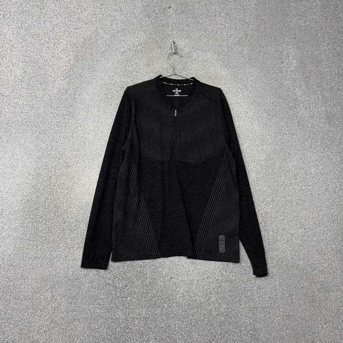 언더아머 블랙 반집업 운동 기능성 긴팔티 XXL 상품이미지1