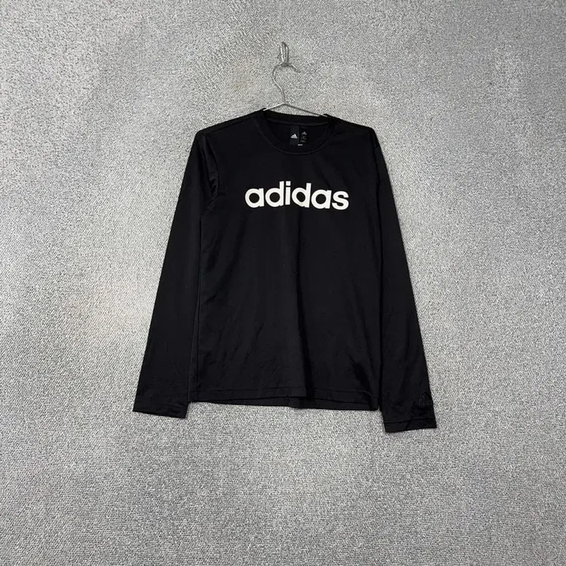 아디다스 스펠 로고 프린팅 블랙 긴팔 티 M 상품이미지1