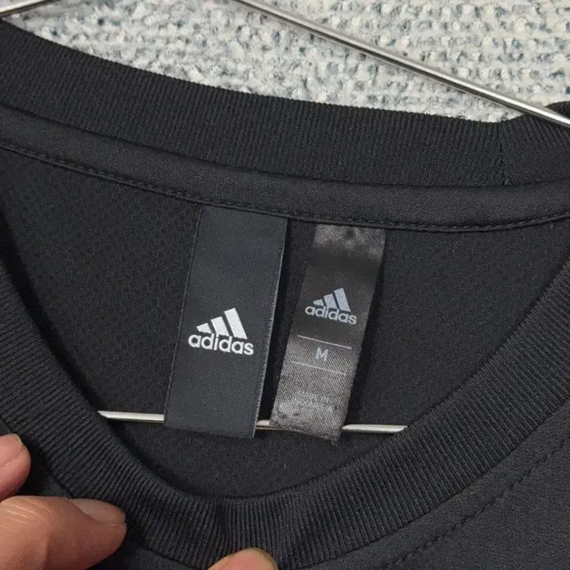 아디다스 스펠 로고 프린팅 블랙 긴팔 티 M 상품이미지3