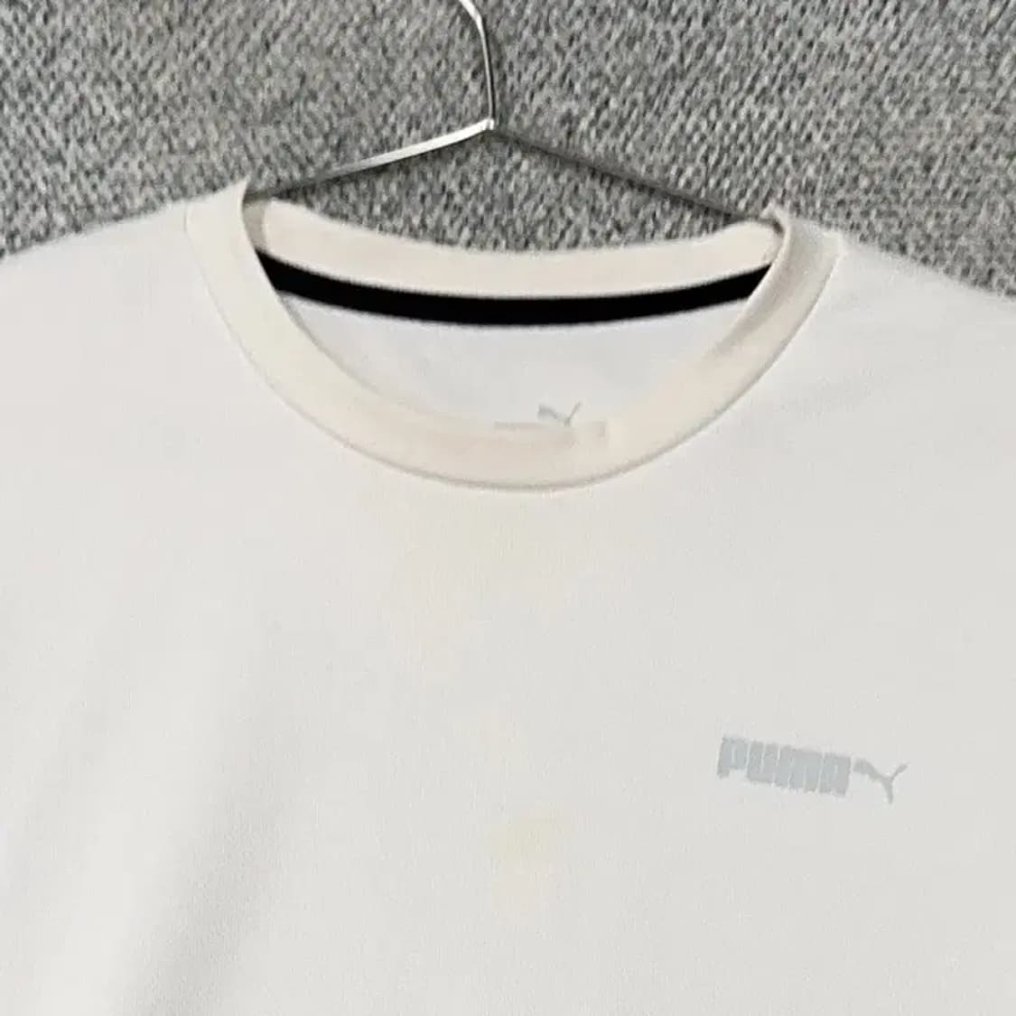 푸마 화이트 로고 남성 기능성 반팔티 100 상품이미지3