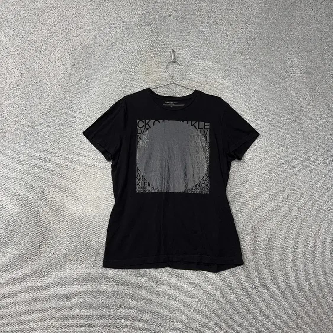 캘빈클라인 로고 박스 프린팅 블랙 반팔 티 L/G 상품이미지1