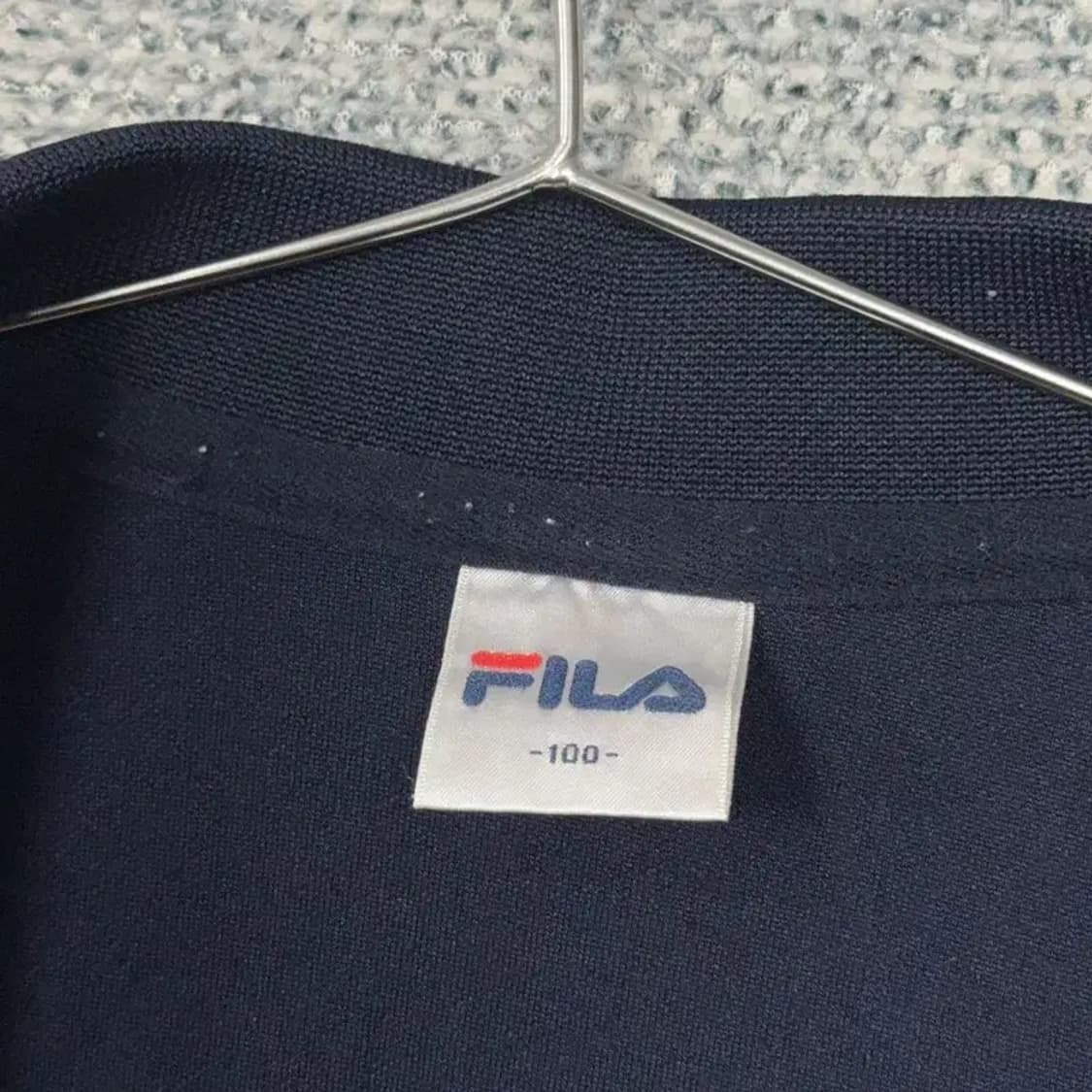 휠라 네이비 로고 남성 기능성 운동 반팔 카라티 105 상품이미지3