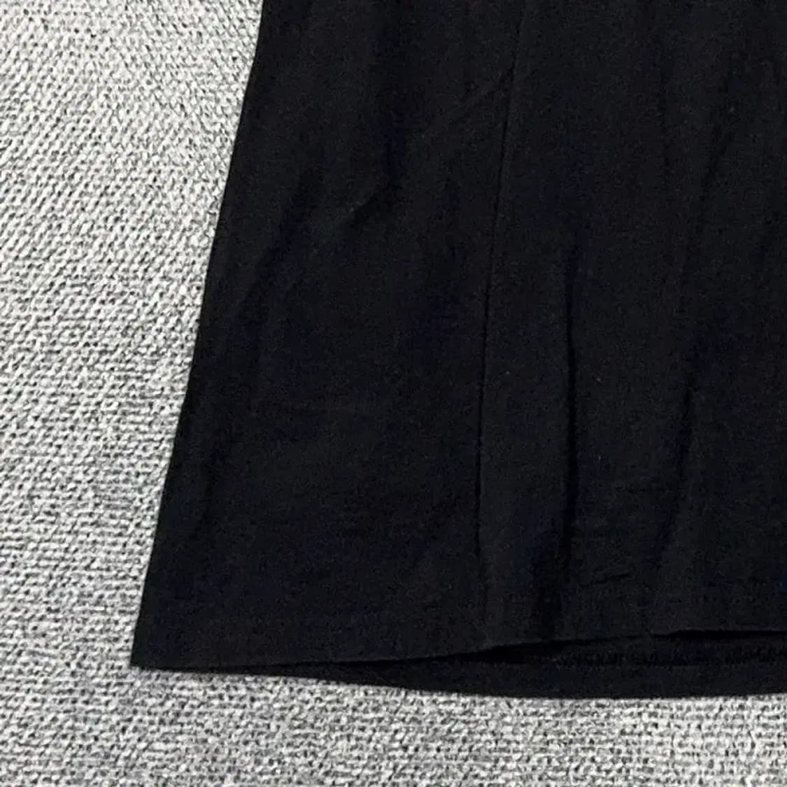 타미힐피거 블랙 심플 로고 코튼 남성 반팔 티 L/G 상품이미지3