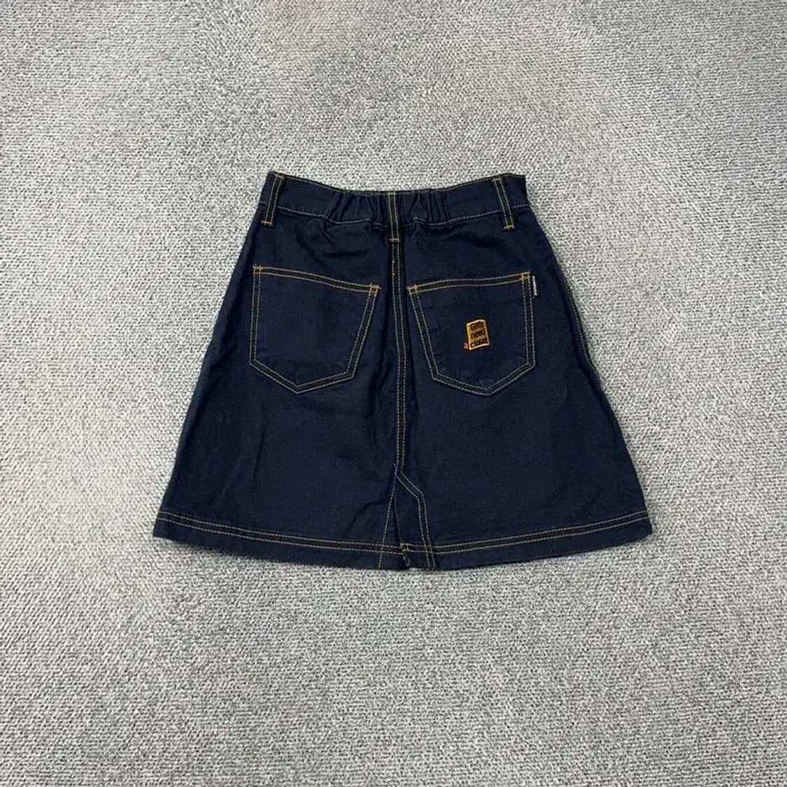 로맨틱크라운 버튼 진청 데님 스커트 24 상품이미지2