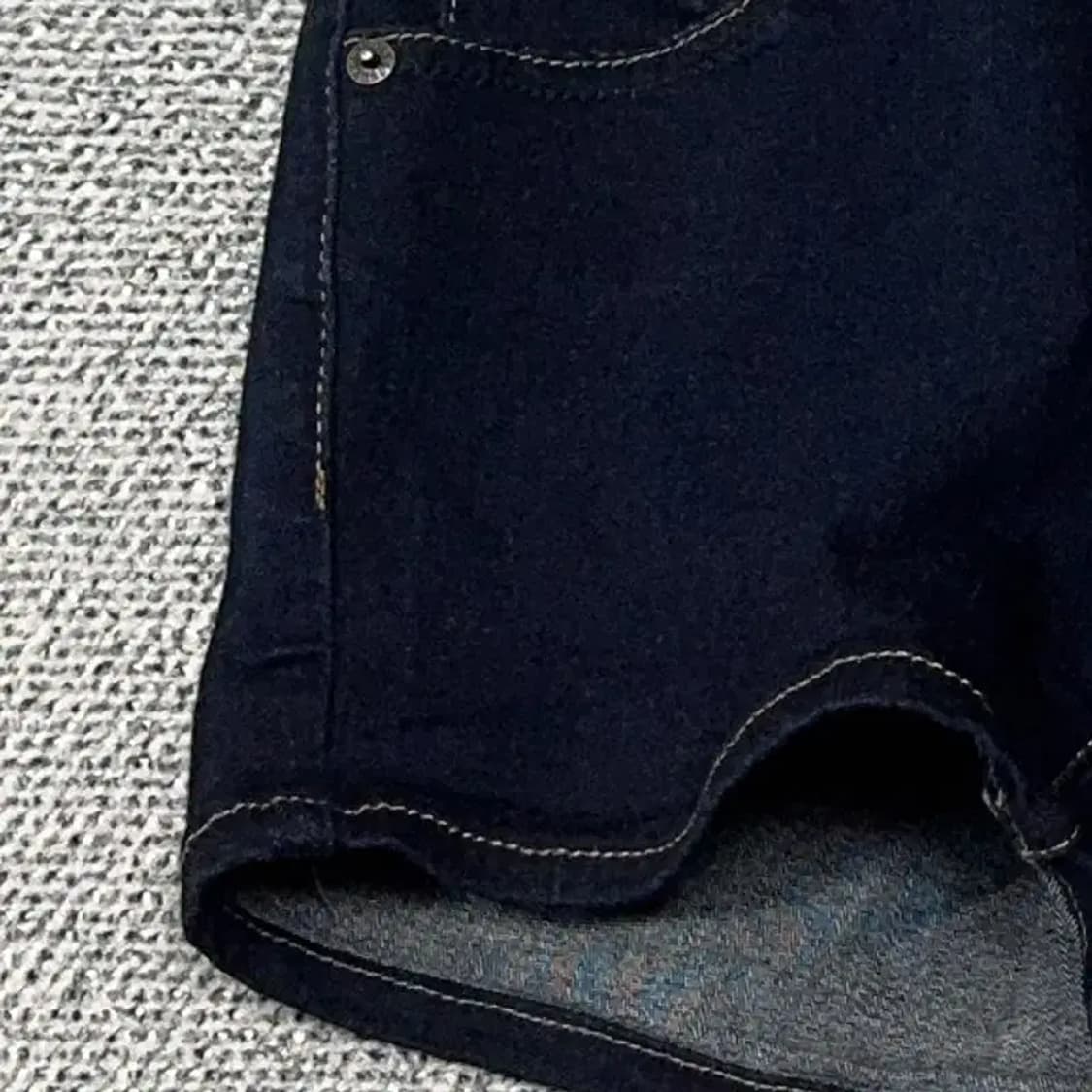 게스 실버로고 진청 데님 숏 여성 반바지 25 상품이미지4