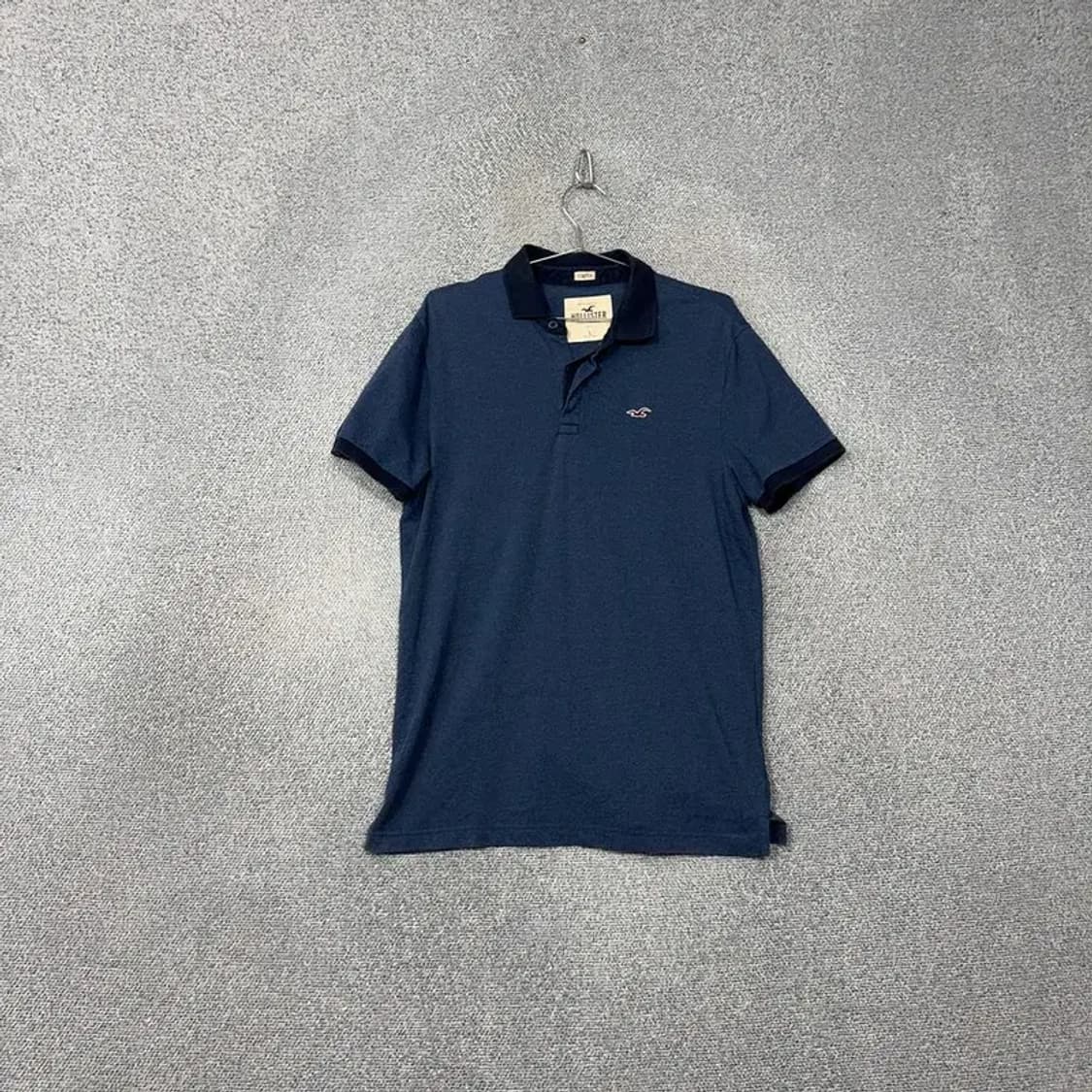 홀리스터 네이비 로고 남성 반팔 카라티 L 상품이미지1
