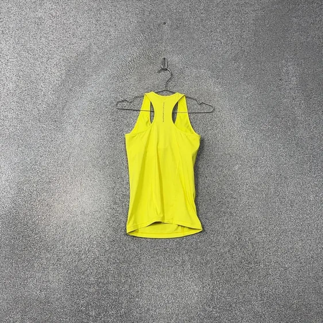 데상트 로고 형광 옐로우 기능성 민소매 나시 S 상품이미지2