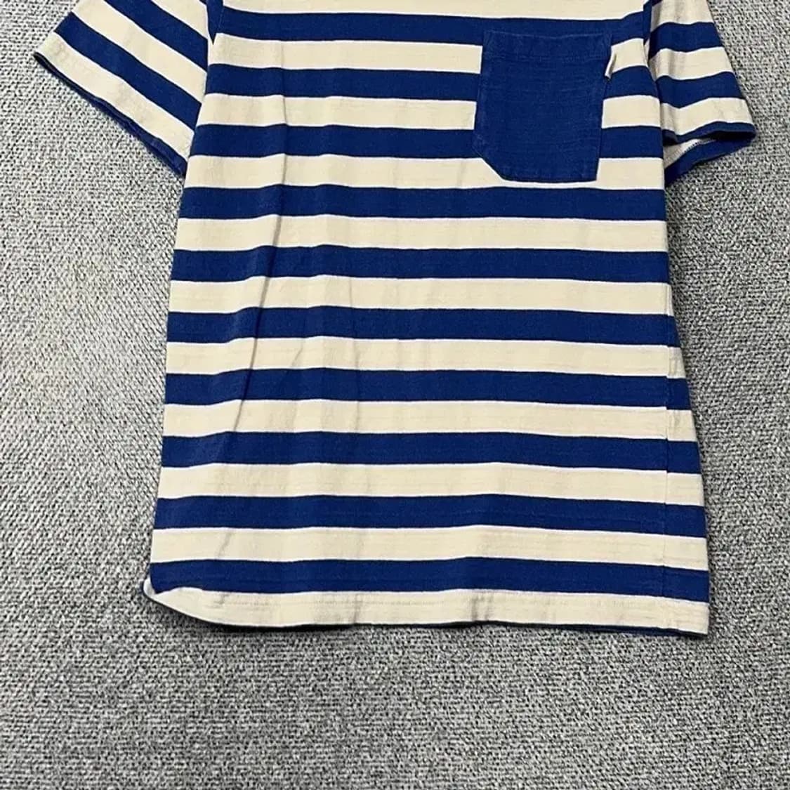 내셔널지오그래픽 스트라이프 남성 포켓 반팔티 M 상품이미지4