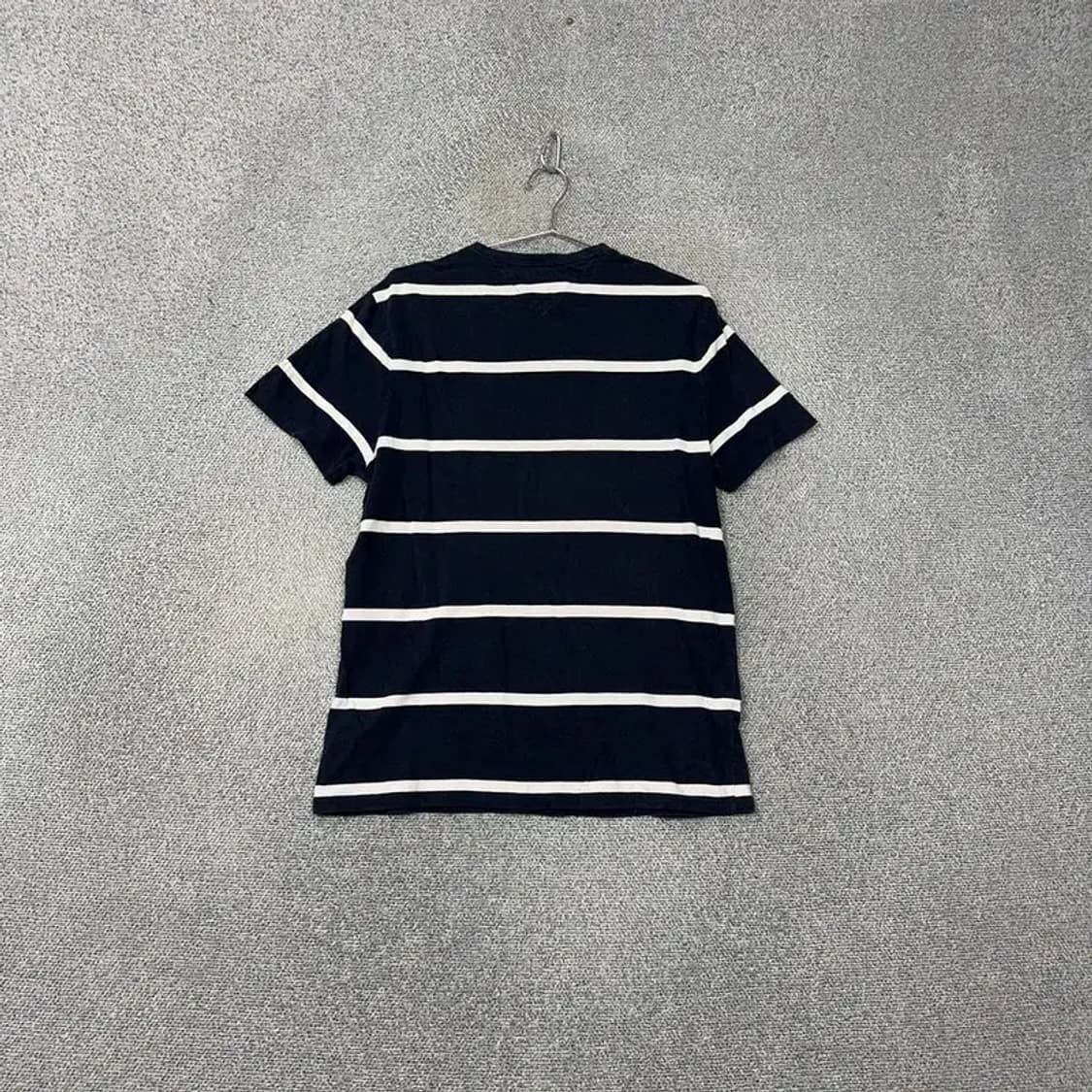 타미힐피거 스트라이프 네이비 로고 남성 반팔티 M 상품이미지2