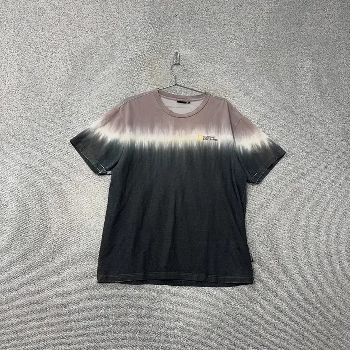 내셔널지오그래픽 빈티지 로고 그라데이션 반팔티 L 상품이미지1