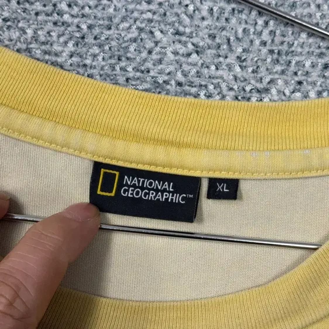 내셔널지오그래픽 네이비 옐로우 로고 그라데이션 빈티지 반팔 티 XL 상품이미지4