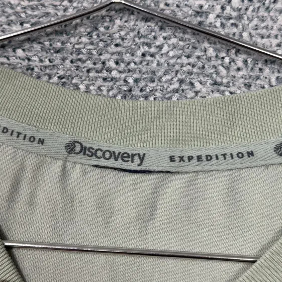 디스커버리 라이트 그린 로고 프린팅 캐주얼 반팔티 105 상품이미지3