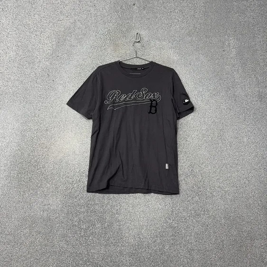 MLB 보스턴 레드삭스 로고 그레이 반팔티 100 상품이미지1