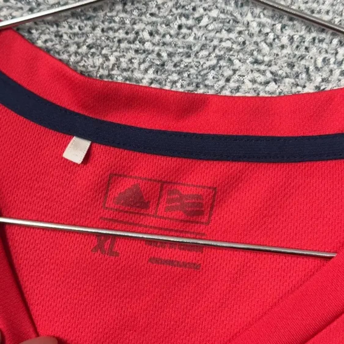 아디다스 레드 로고 남성 운동 기능성 반팔티 XL 상품이미지3