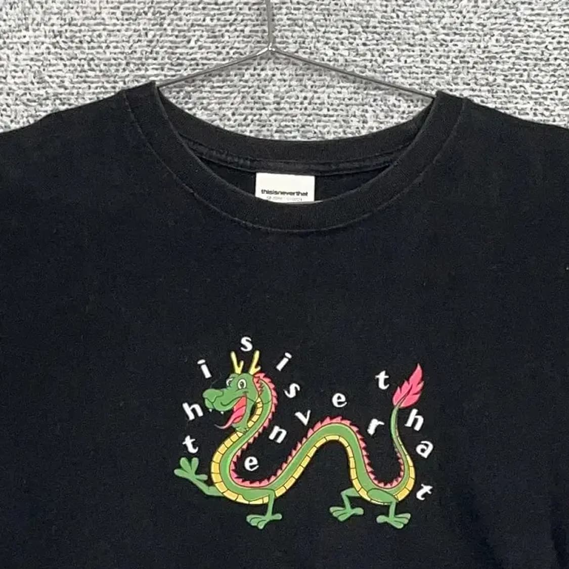 디스이즈네버댓 드래곤 프린팅 블랙 반팔티 M 상품이미지3