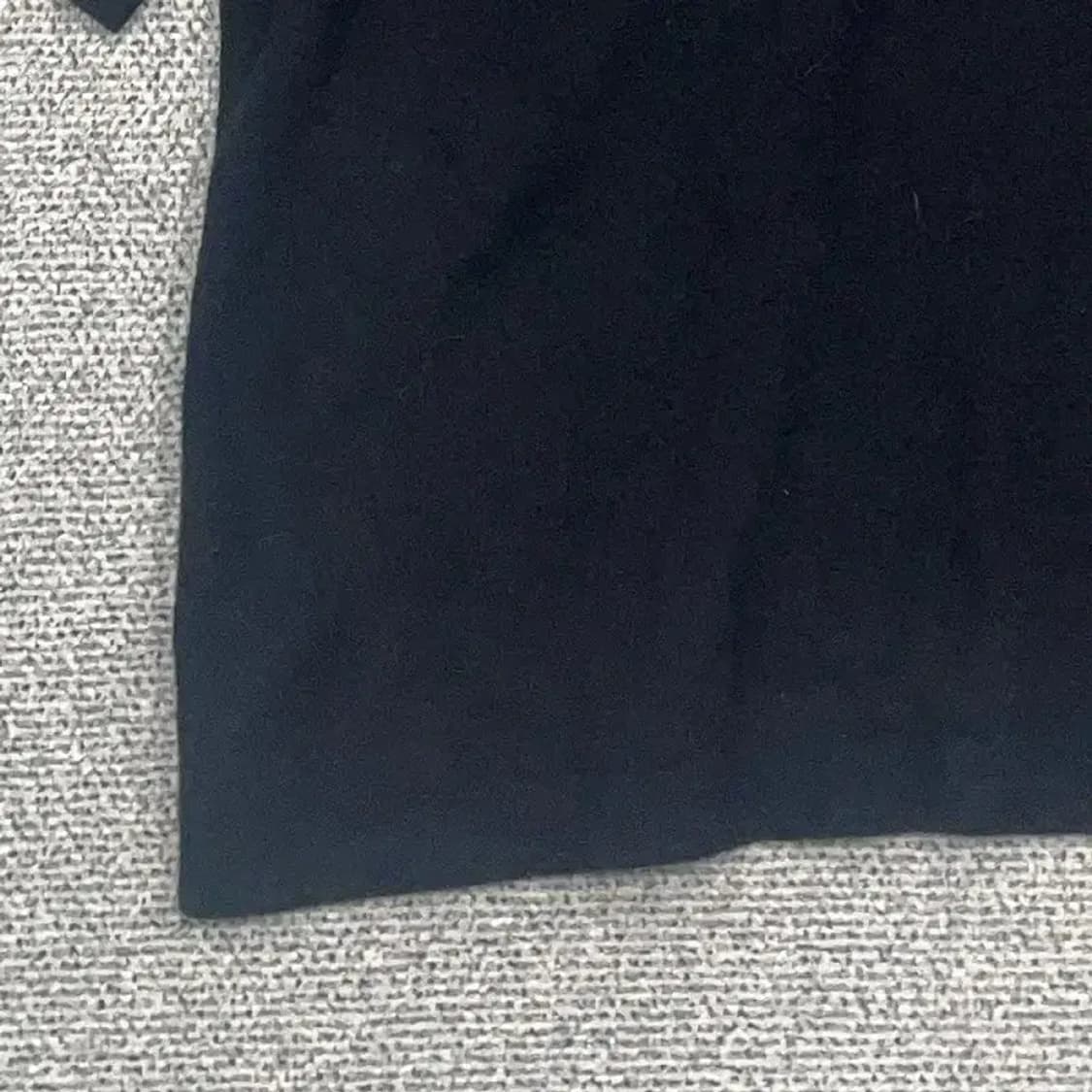 자라 남성 오버핏 포켓 블랙 반팔티 L 상품이미지3