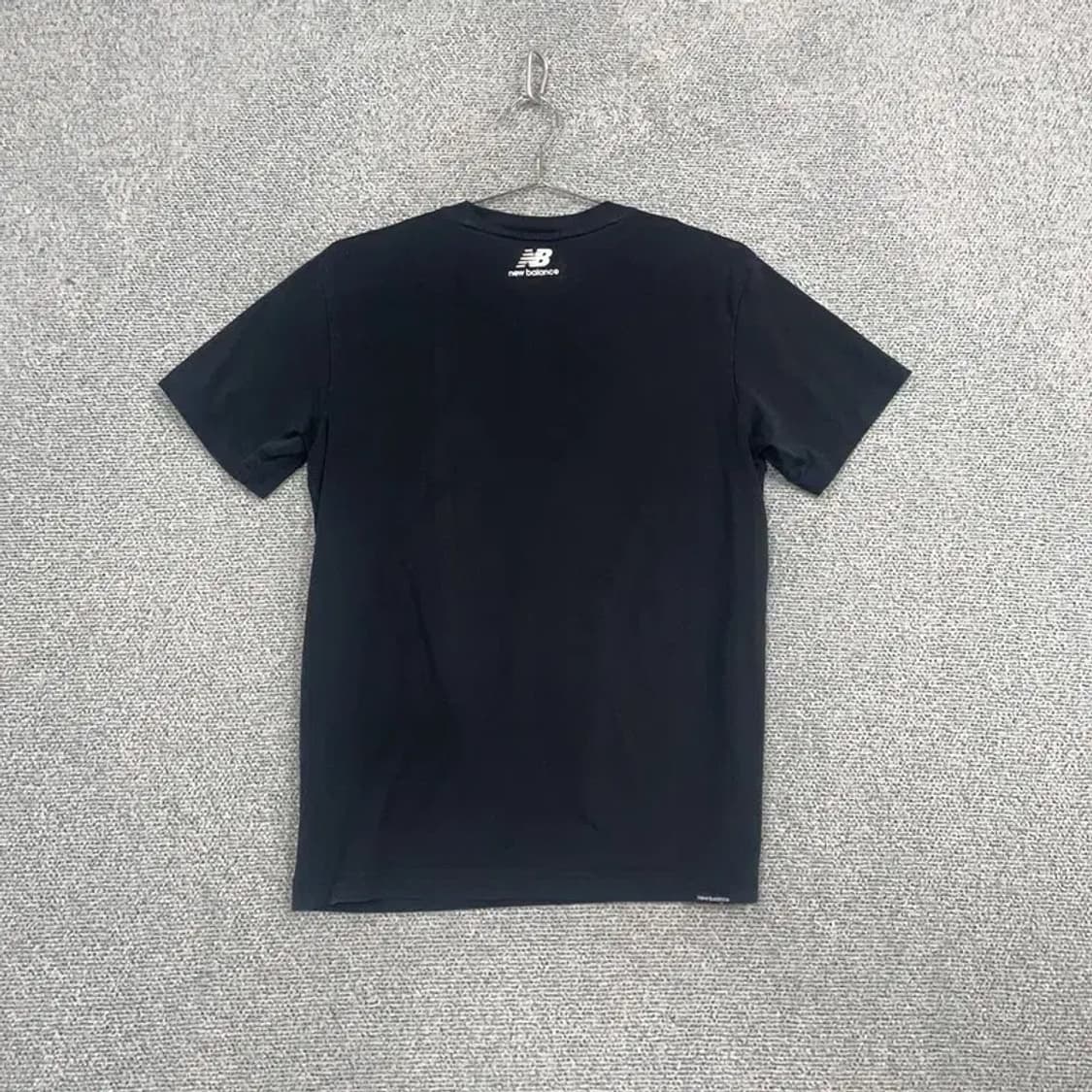 뉴발란스 로고 프린팅 블랙 반팔 티 90 상품이미지2