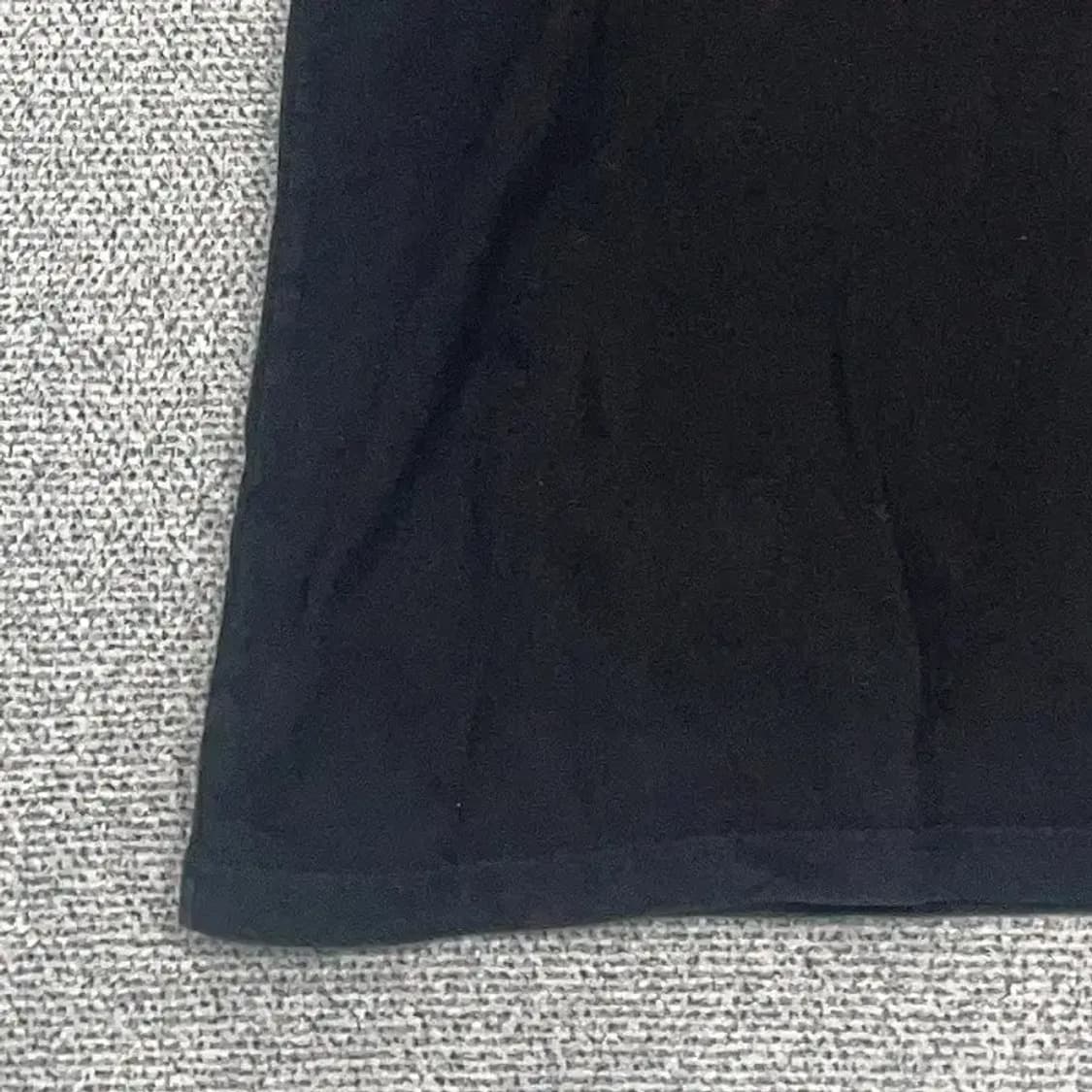 세인트페인 백프린팅 블랙 반팔 티 M 상품이미지4