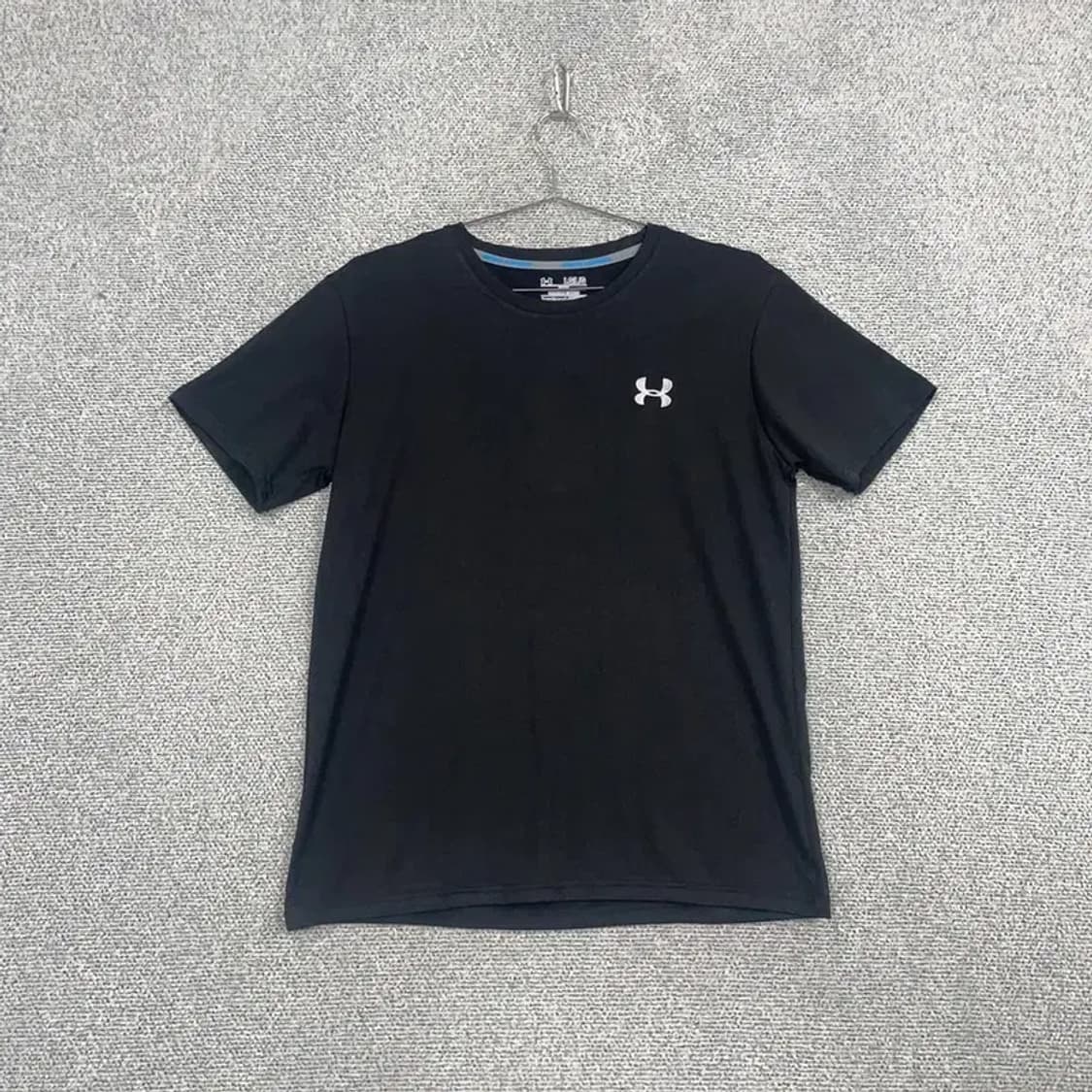 언더아머 블랙 로고 남성 운동 기능성 반팔티 L 상품이미지1