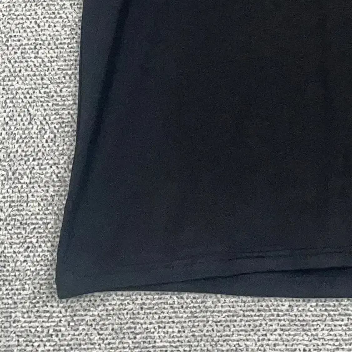 언더아머 블랙 로고 남성 운동 기능성 반팔티 L 상품이미지4