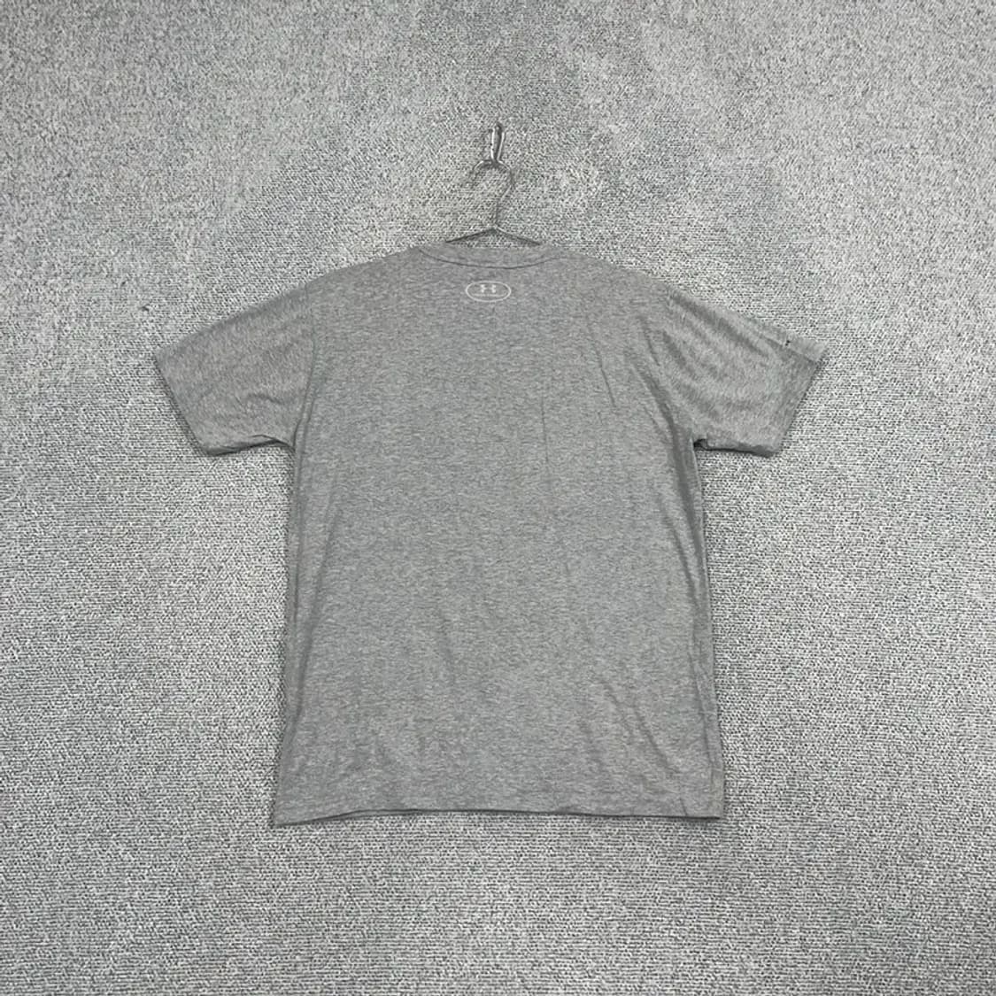 언더아머 라이트 그레이 로고 캐주얼 반팔티 M 상품이미지2
