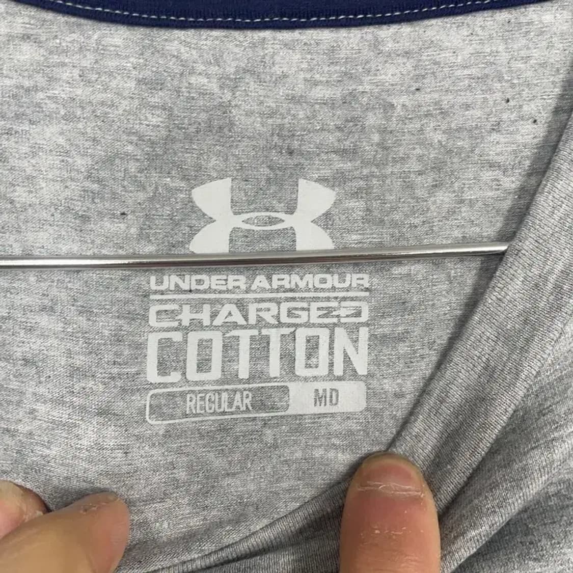 언더아머 라이트 그레이 로고 캐주얼 반팔티 M 상품이미지5