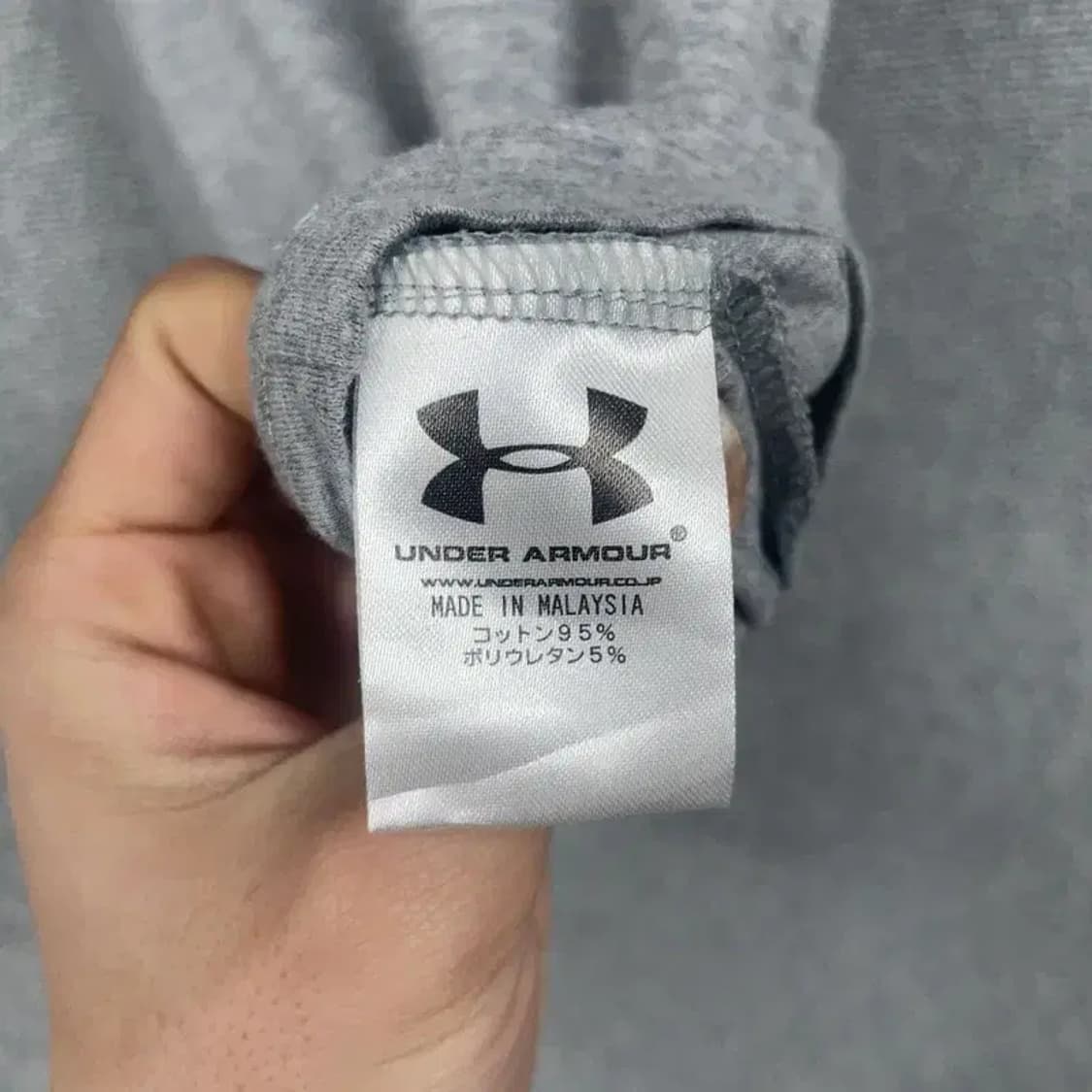 언더아머 라이트 그레이 캐주얼 로고 남성 반팔티 M 상품이미지7