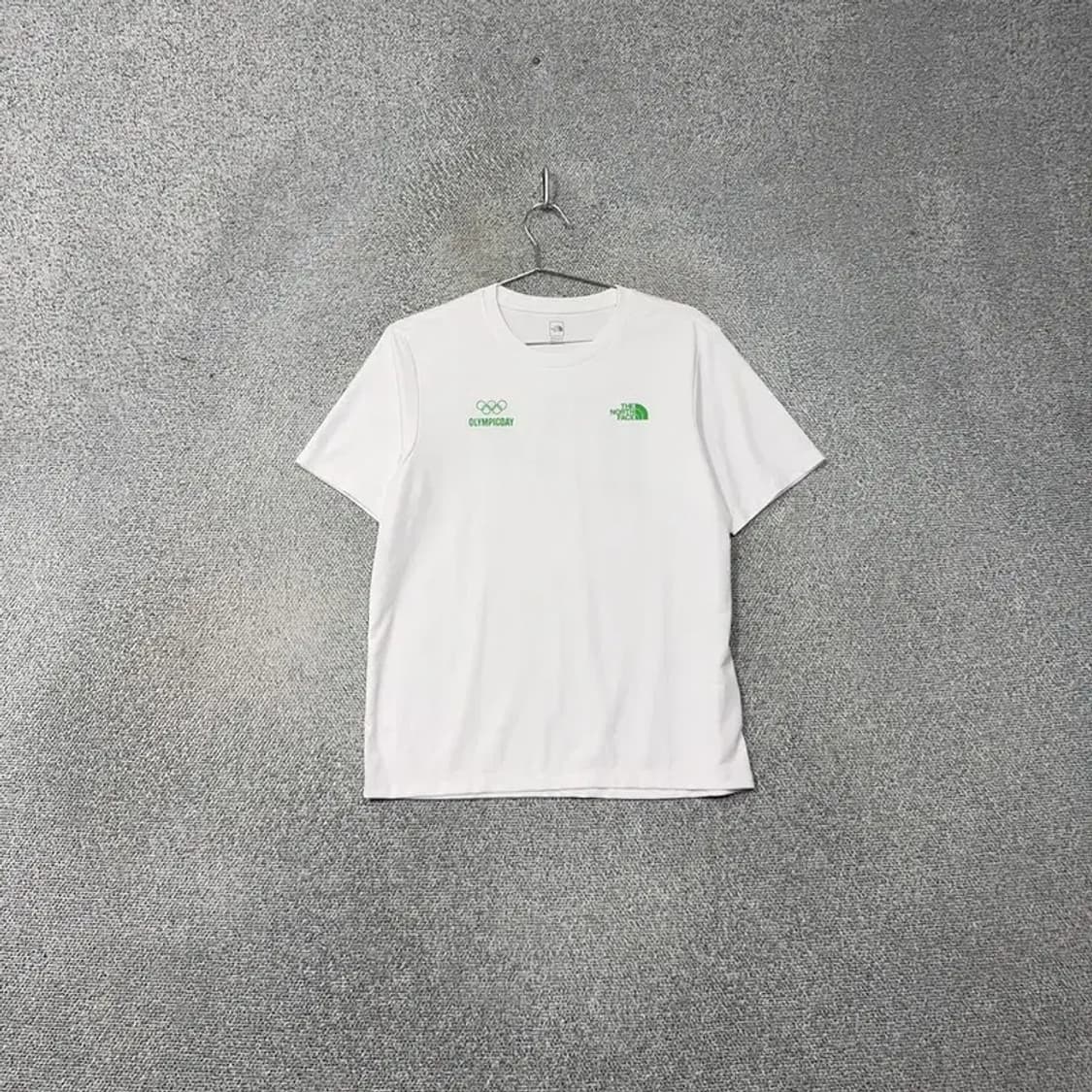 노스페이스 화이트 올림픽 프린팅 기능성 반팔티 M 상품이미지1