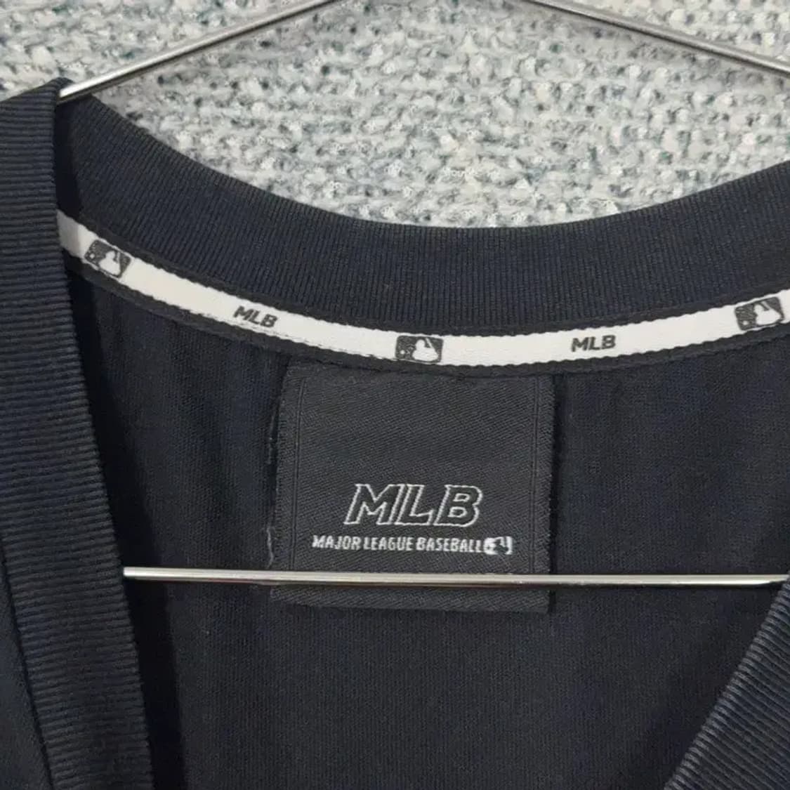 MLB 빈티지 자수 여성 블랙 반팔티 85 상품이미지3