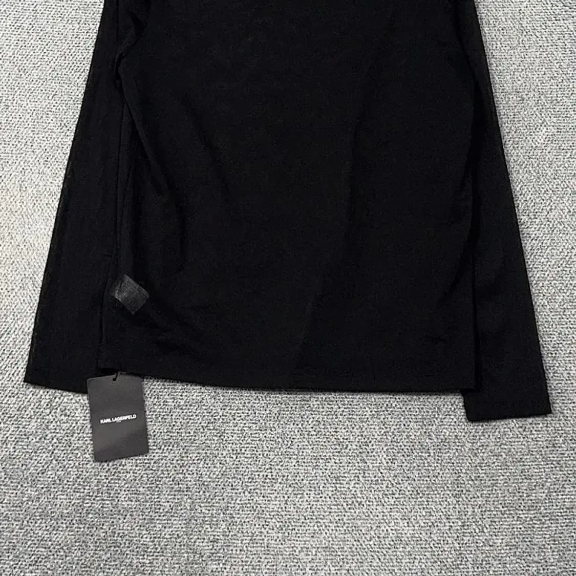 [새상품]칼라거펠트 블랙 캐주얼 폴리 긴팔티 95 상품이미지4