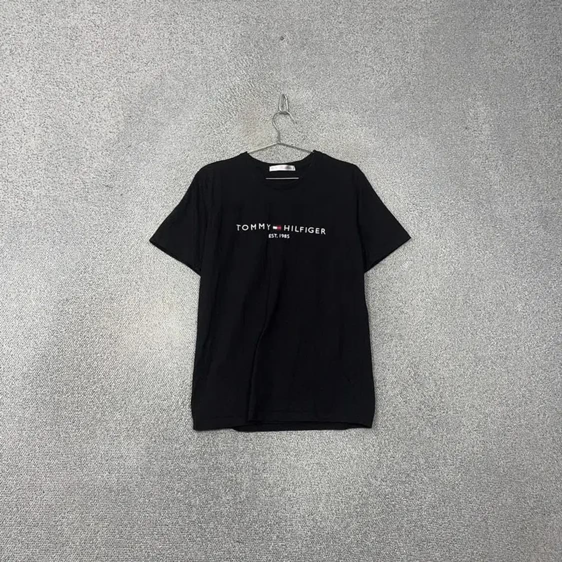 타미힐피거 스펠 로고 블랙 코튼 반팔티 XL 상품이미지1