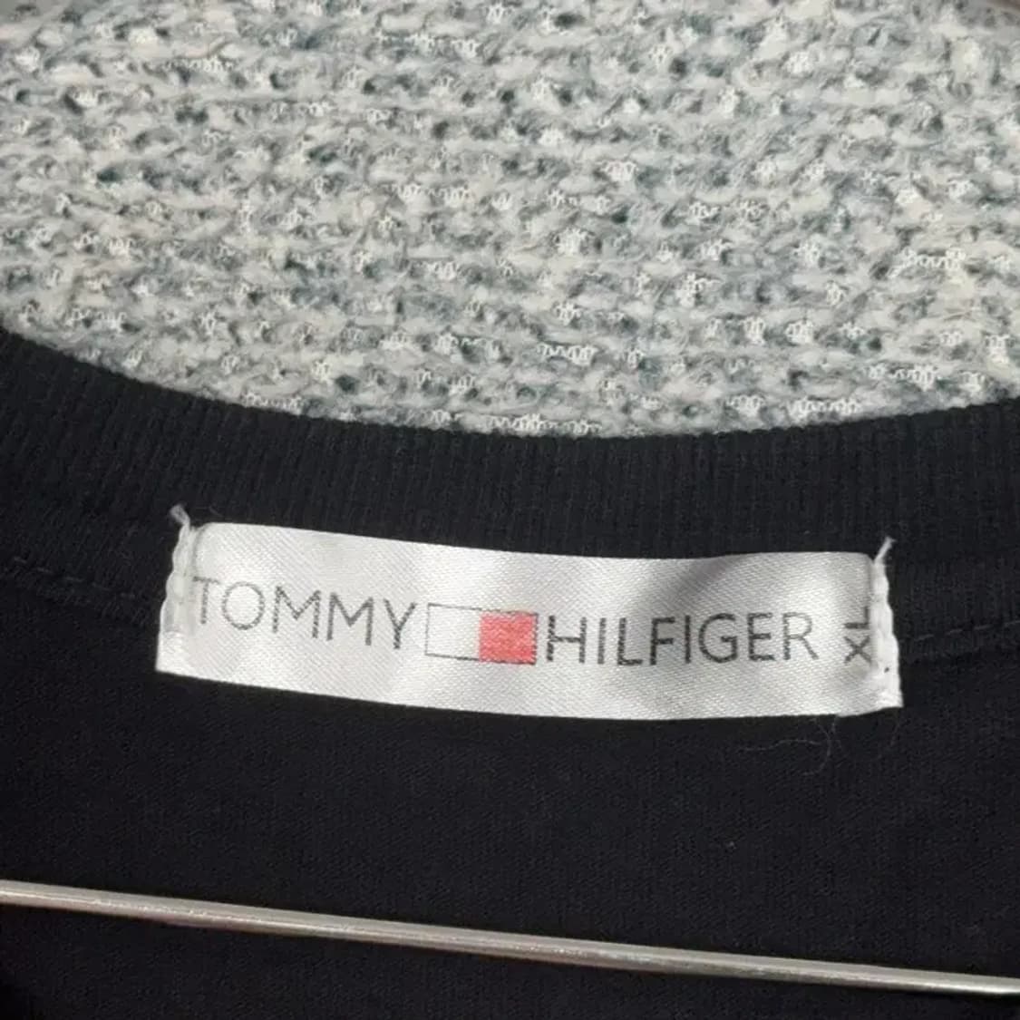 타미힐피거 스펠 로고 블랙 코튼 반팔티 XL 상품이미지3