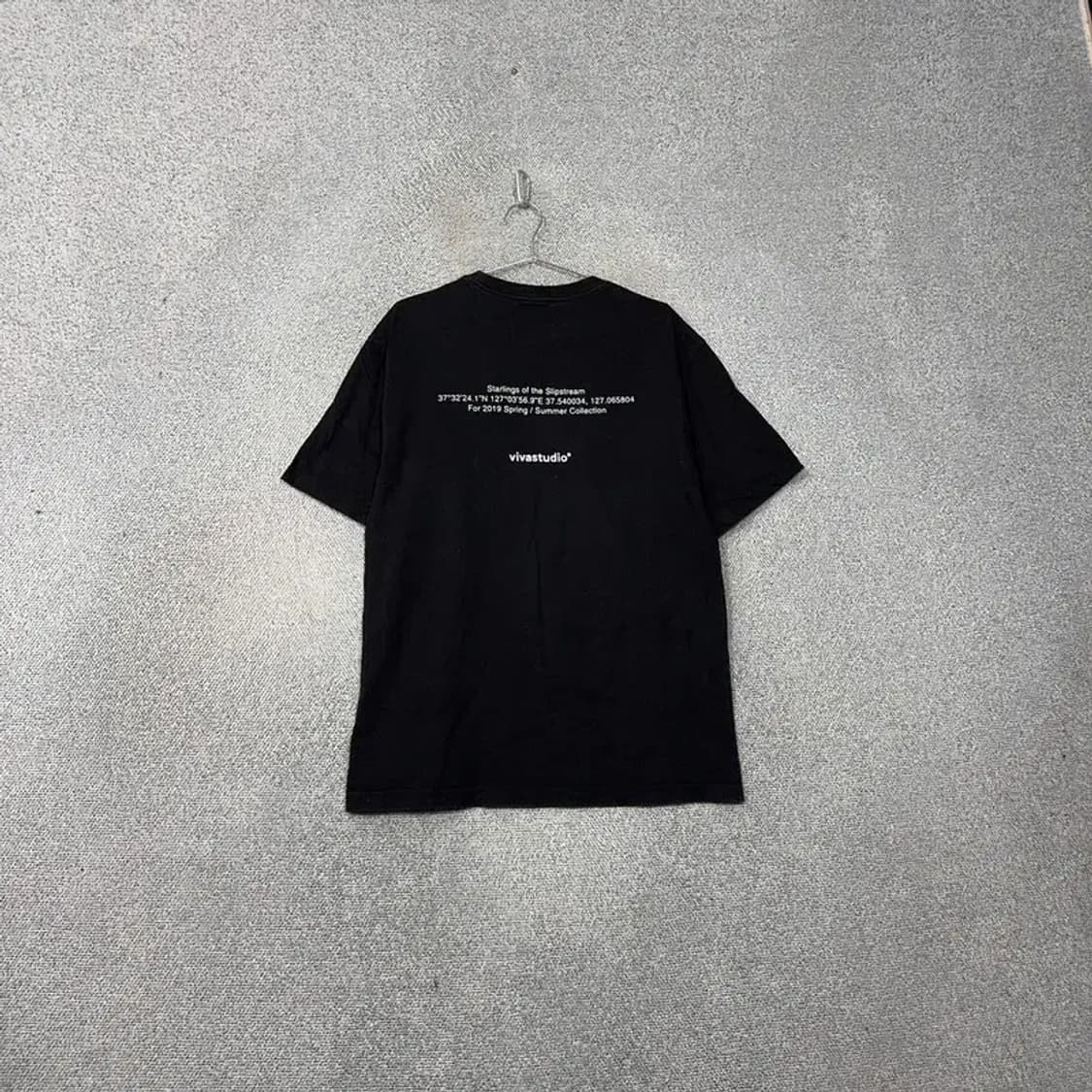비바스튜디오 블랙 스펠 로고 남성 반팔티 L 상품이미지2