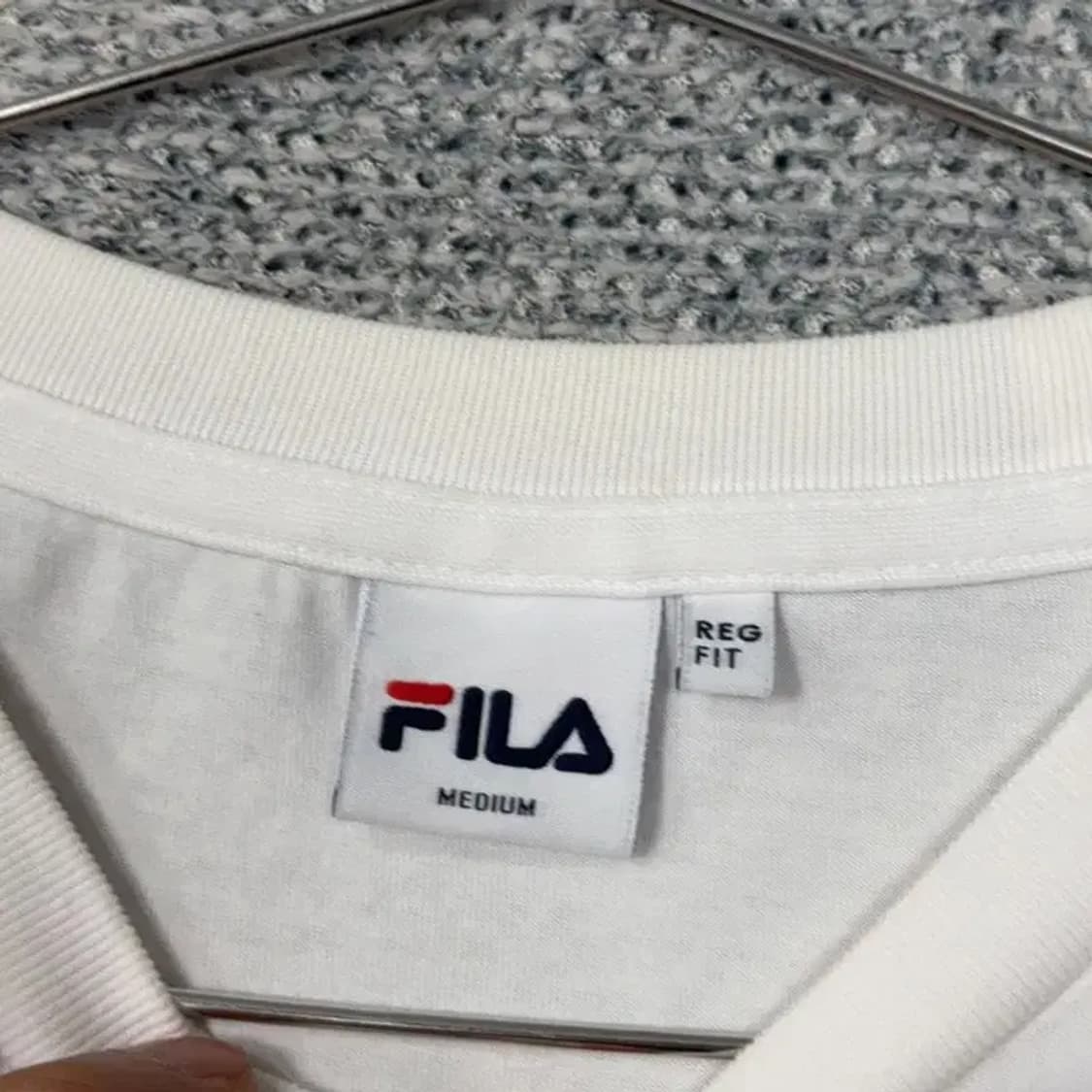 휠라 프린팅 스펠 로고 화이트 반팔 티 MEDIUM 상품이미지3