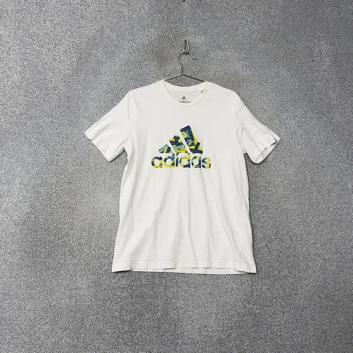 아디다스 프린팅 빅로고 화이트 반팔 티 XL 상품이미지1