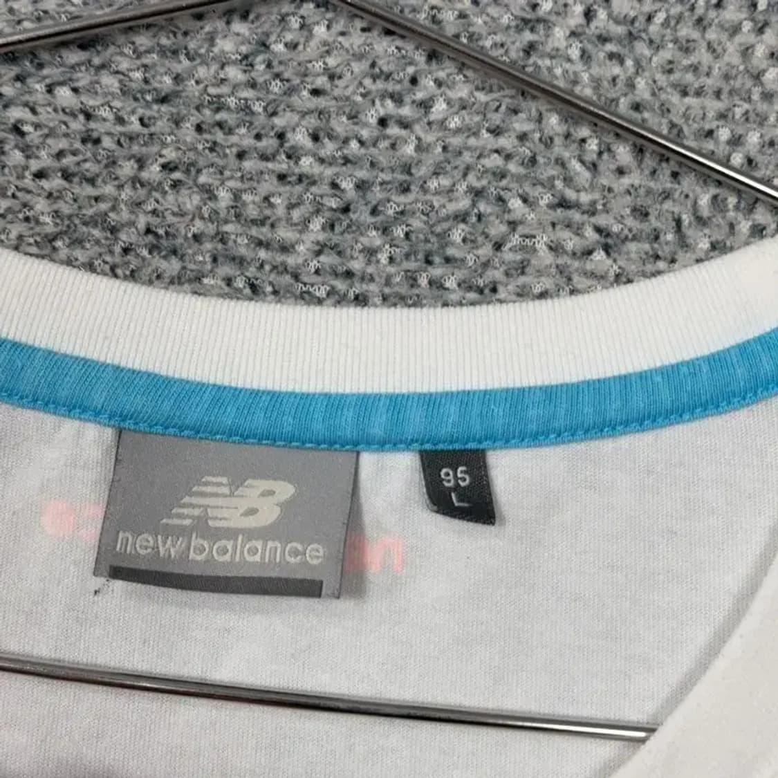 뉴발란스 프린팅 화이트 기능성 반팔 티 95(L) 상품이미지3