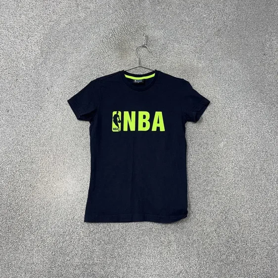 NBA 형광 로고 프린팅 네이비 반팔티 XS 상품이미지1