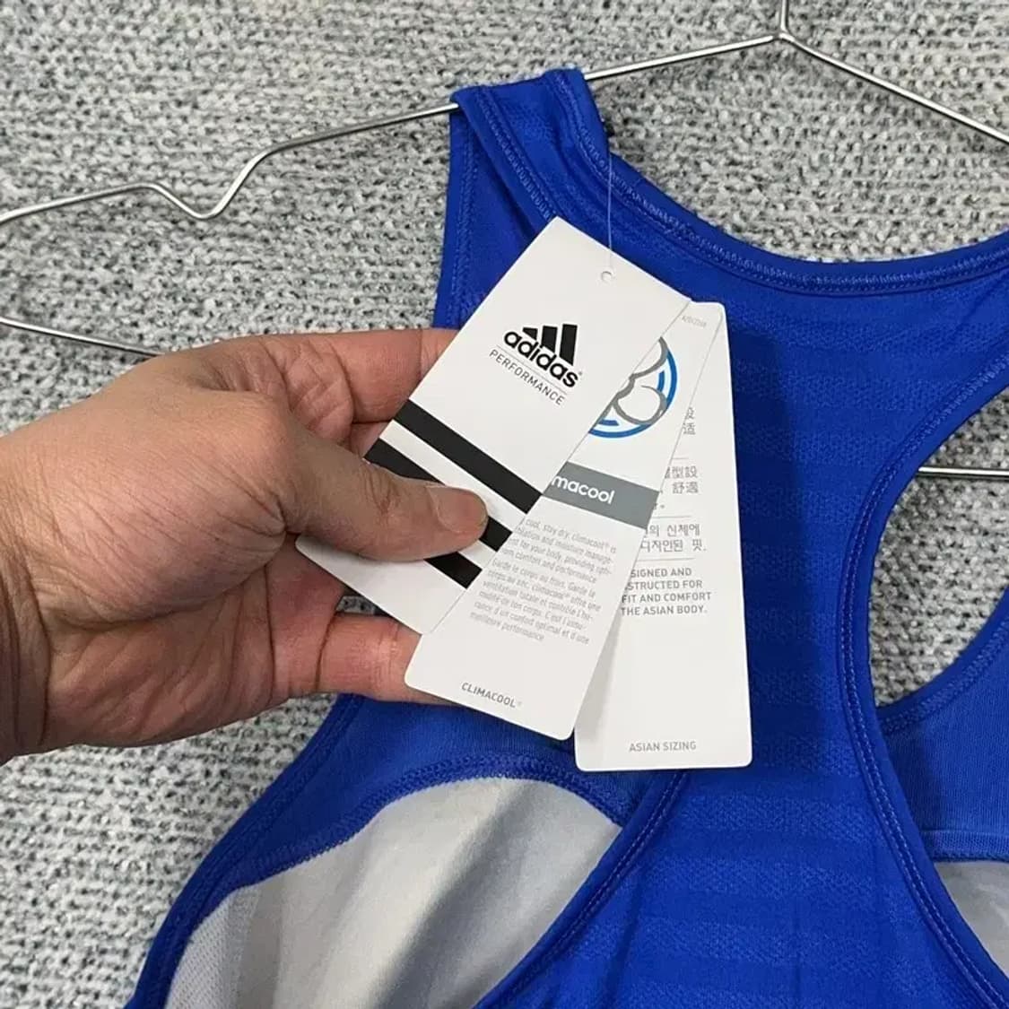 아디다스 블루 여성 기능성 운동 민소매 티 095 상품이미지6