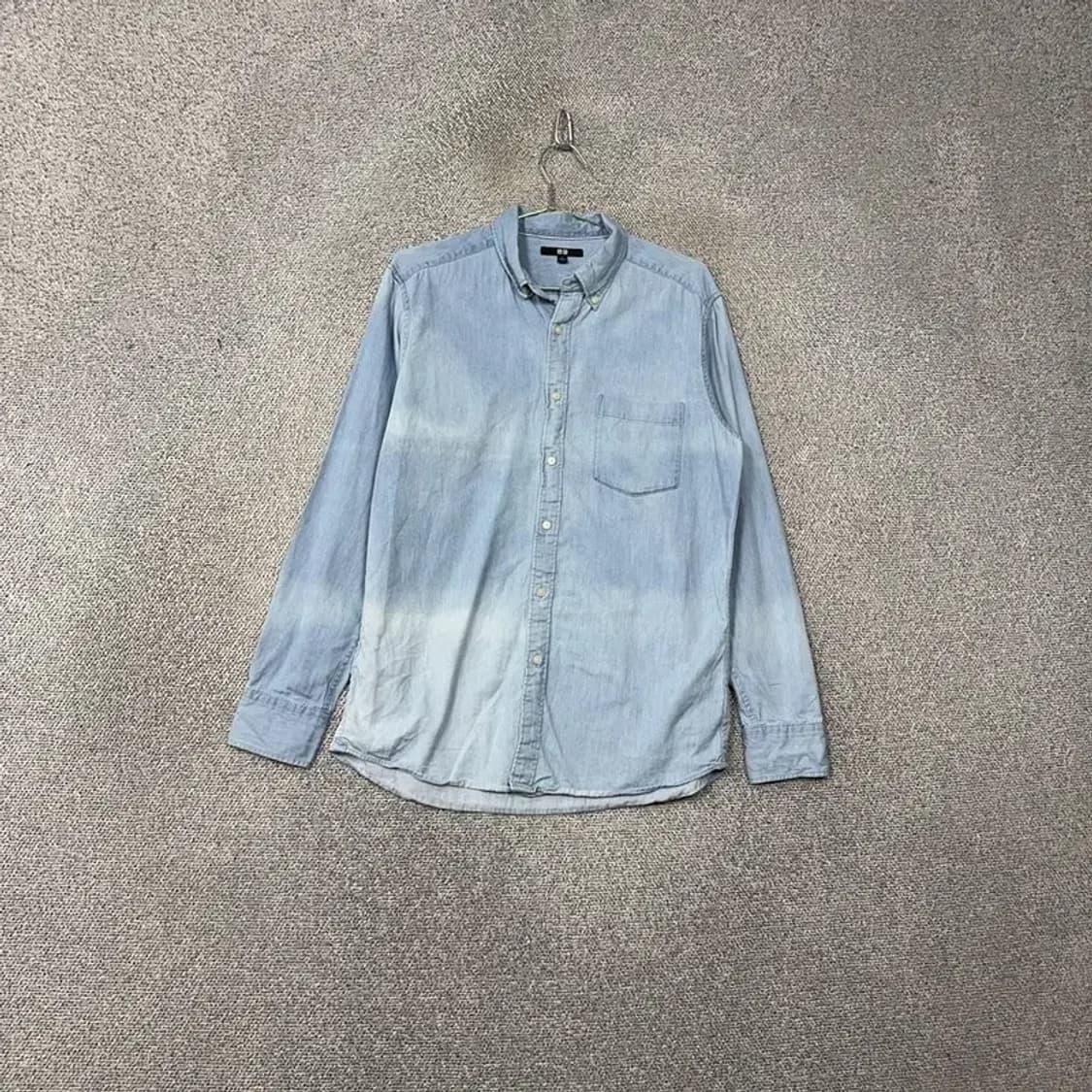 유니클로 남성 연청 데님 셔츠 L 상품이미지1