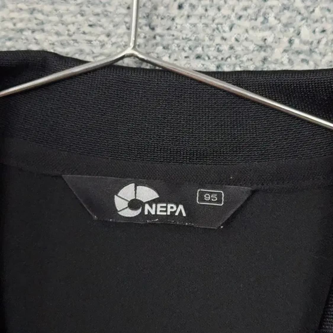 네파 블랙 로고 등산 기능성 반팔 카라티 95 상품이미지3